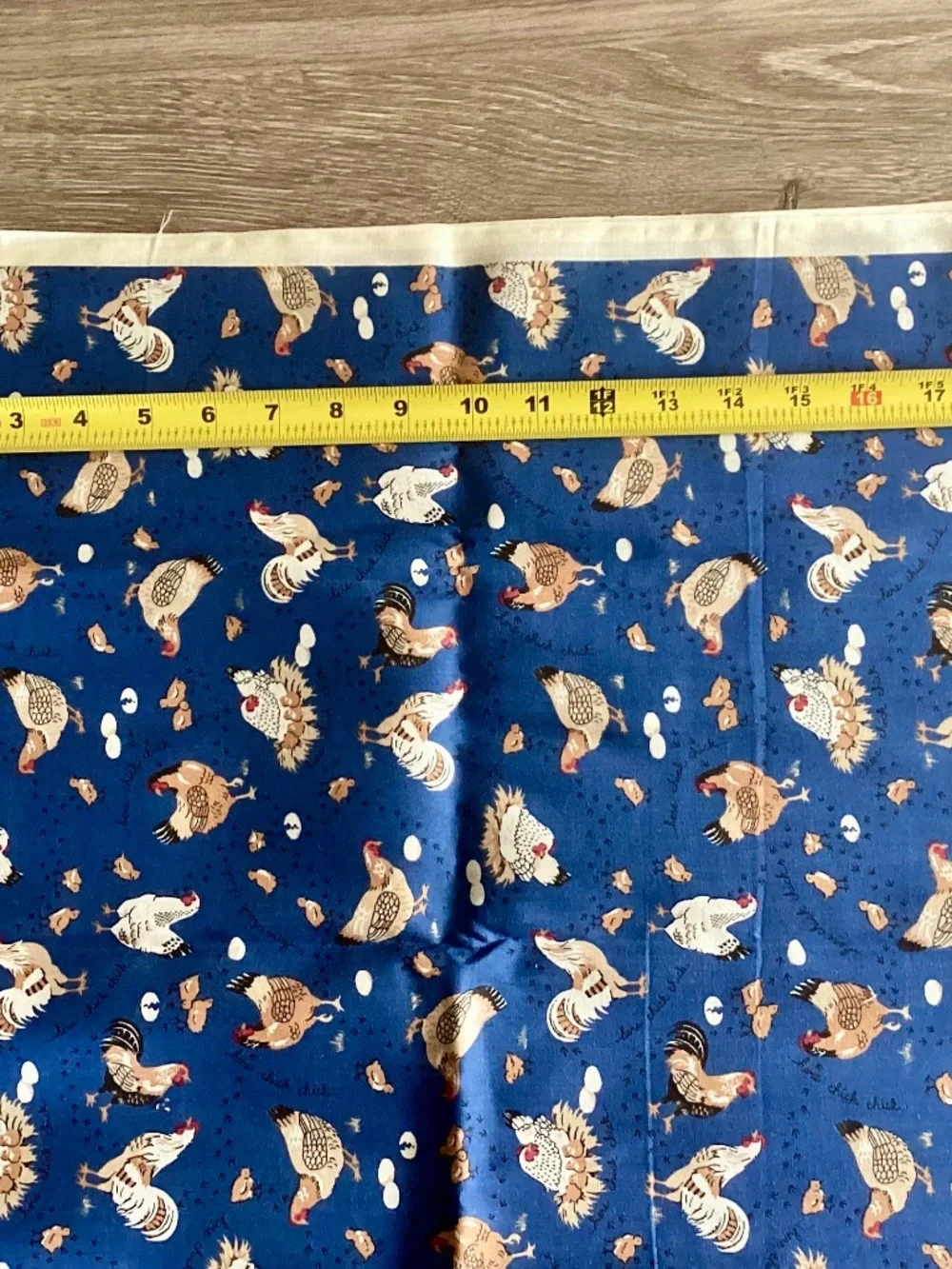 Vintage 1993 cotton fabric By Fabric Traditions Chicken Rooster toss Blue 39x44”